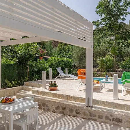 Villa Palms